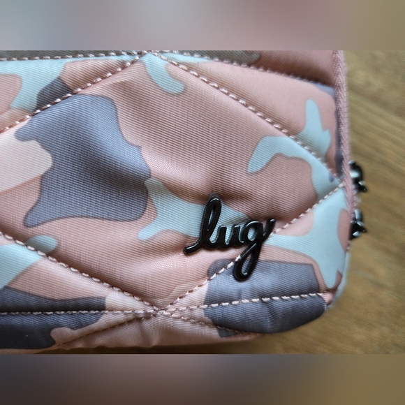 ✨Lug Roundabout XL Convertible Crossbody Bag 🎒🌹 Camo Rose NWT - Picture 2 of 16